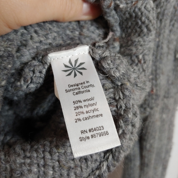 Athleta Chunky Cable Knit Wool‎ Cashmere Long Sleeve Cowl Neck Sweater Medium M - Picture 9 of 9